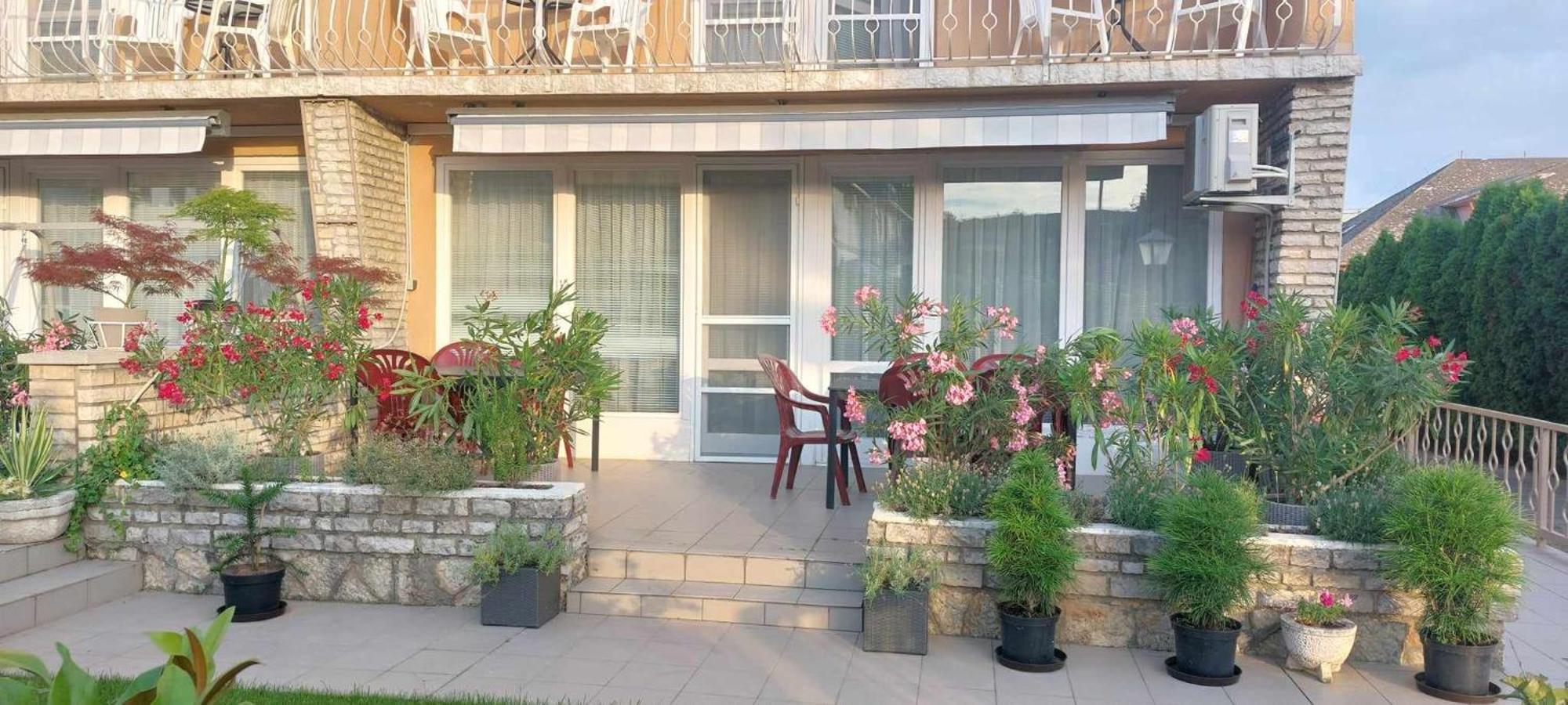 Siesta Apartmanhaz Balatonfuered Eksteriør billede