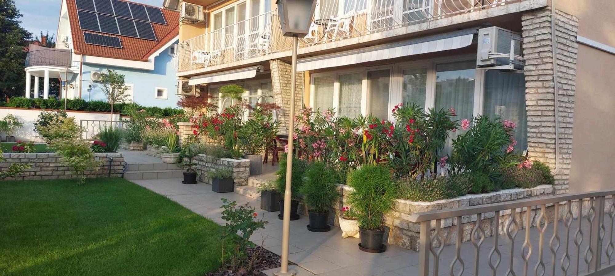 Siesta Apartmanhaz Balatonfuered Eksteriør billede
