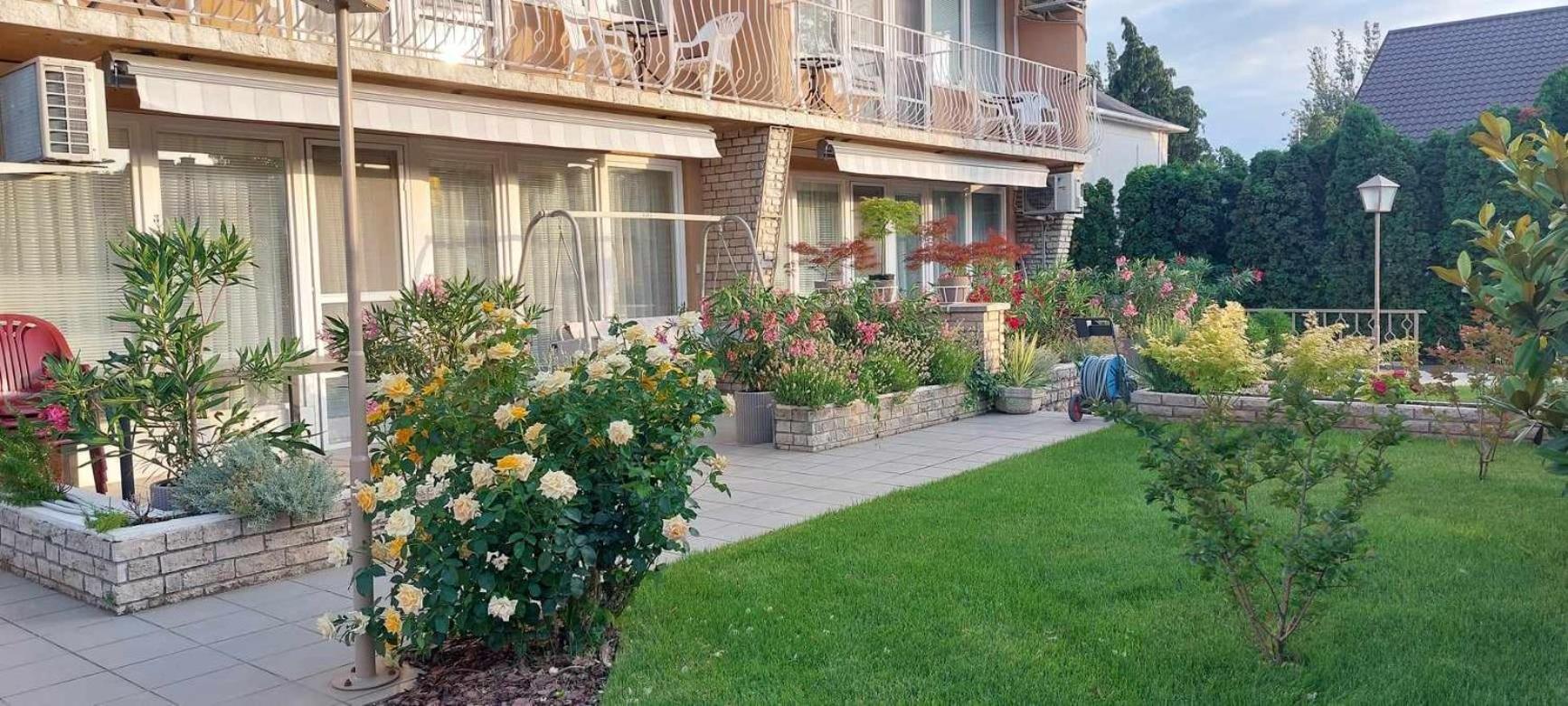Siesta Apartmanhaz Balatonfuered Eksteriør billede
