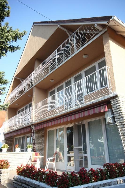 Siesta Apartmanhaz Balatonfuered Eksteriør billede